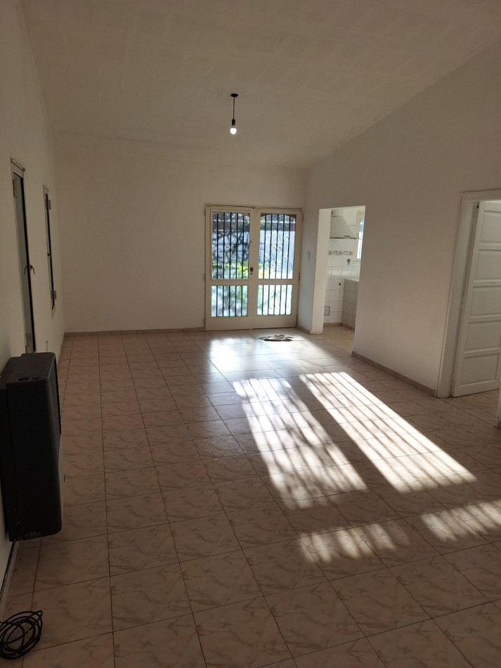 VENTA: CASAQUINTA DE DOS DORMITORIOS EN LOWO CHE, TOAY.