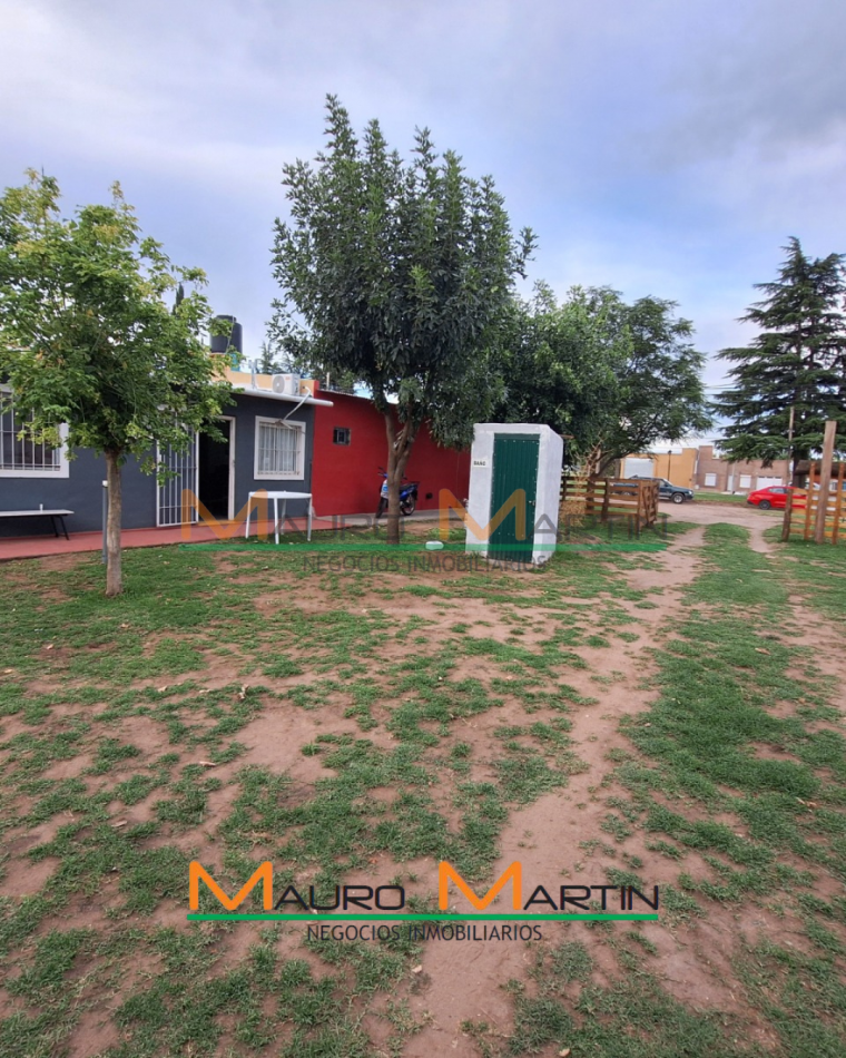 LOCAL + DEPARTAMENTO INTERNO DE 1 DORMITORIO+ GALPON, EN TOAY.