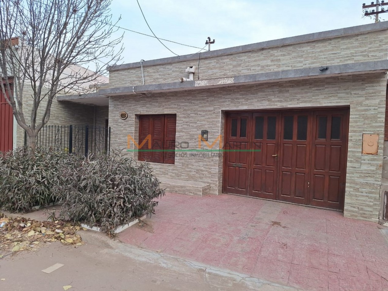 VENTA: CASA DE 3 DORMITORIOS EN SANTA ROSA, ZONA NORTE