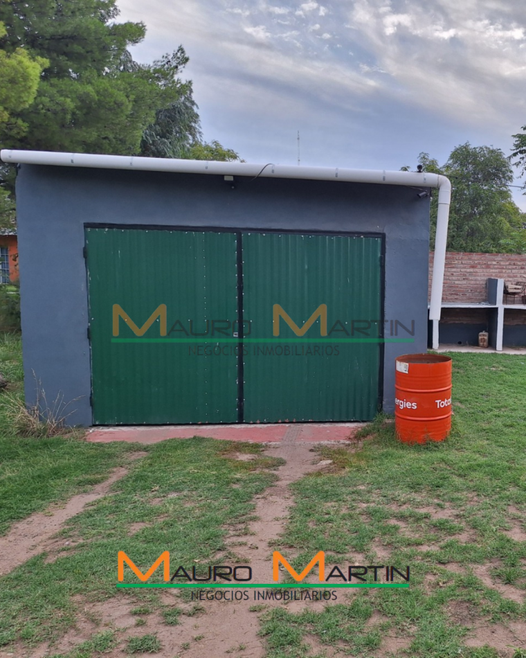 LOCAL + DEPARTAMENTO INTERNO DE 1 DORMITORIO+ GALPON, EN TOAY.