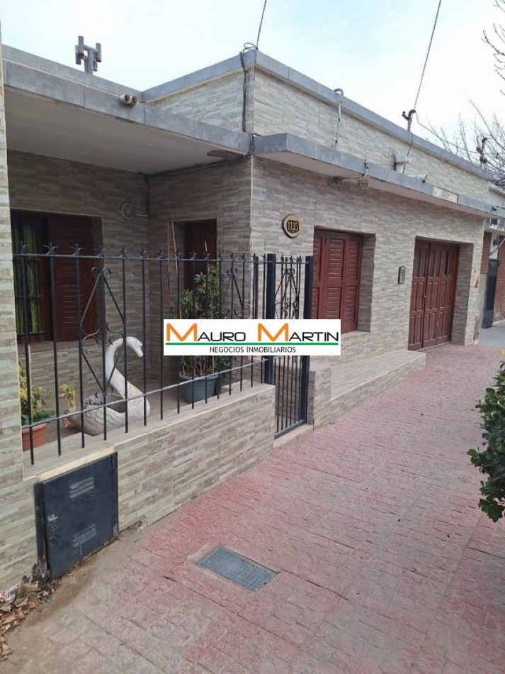 VENTA: CASA DE 3 DORMITORIOS EN SANTA ROSA, ZONA NORTE