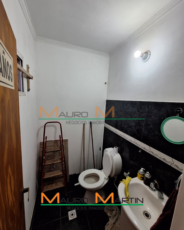 LOCAL + DEPARTAMENTO INTERNO DE 1 DORMITORIO+ GALPON, EN TOAY.